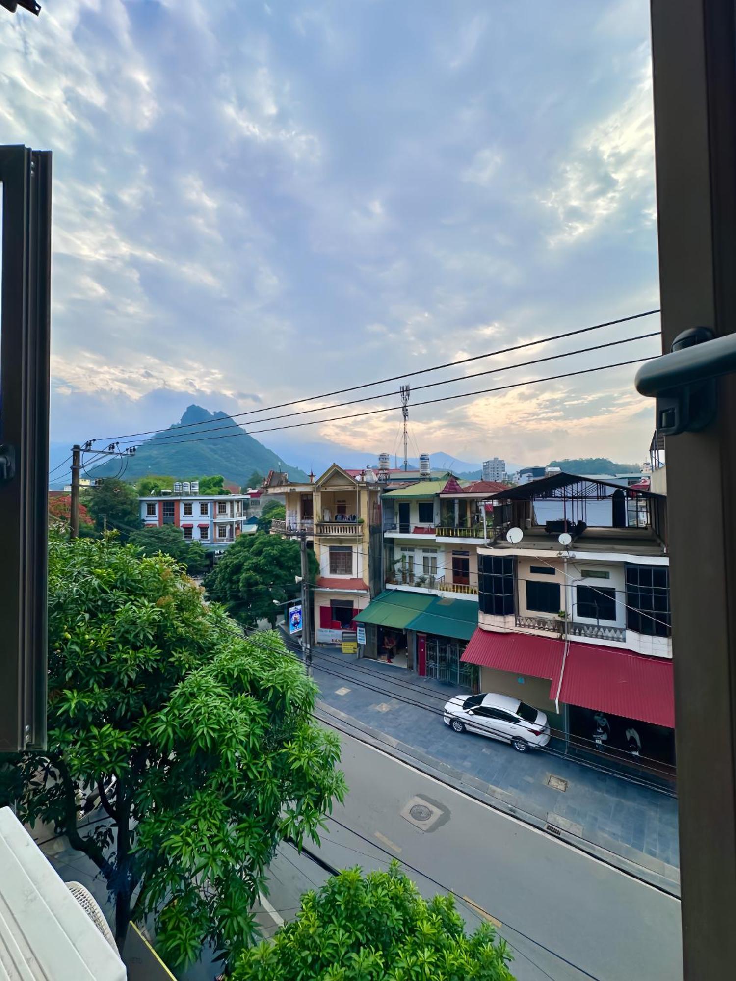Tam Giac Mach Hotel Ha Giang Extérieur photo